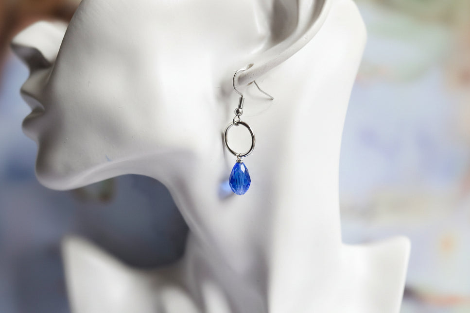 Teardrop earrings