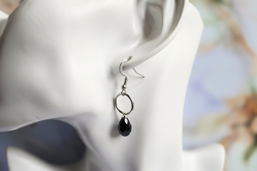 Teardrop earrings