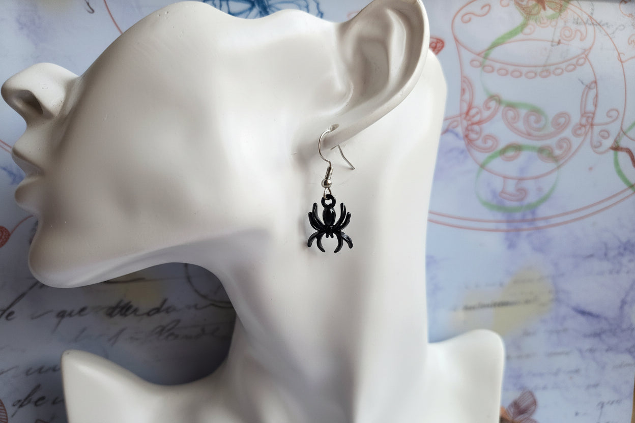 Small spider Earrings