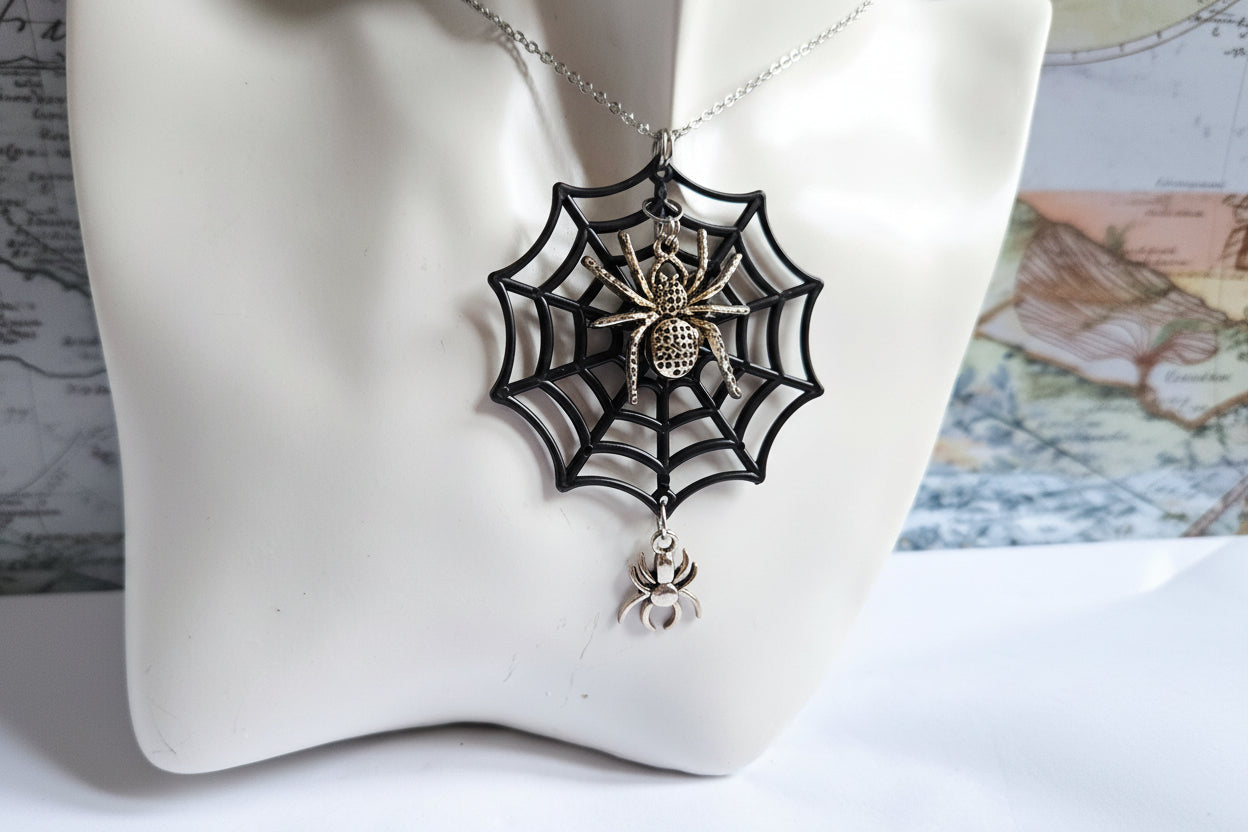 Spider necklace