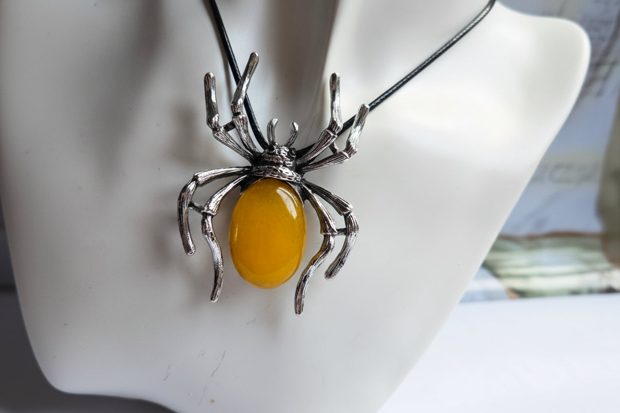 2in1 gemstone spider necklace
