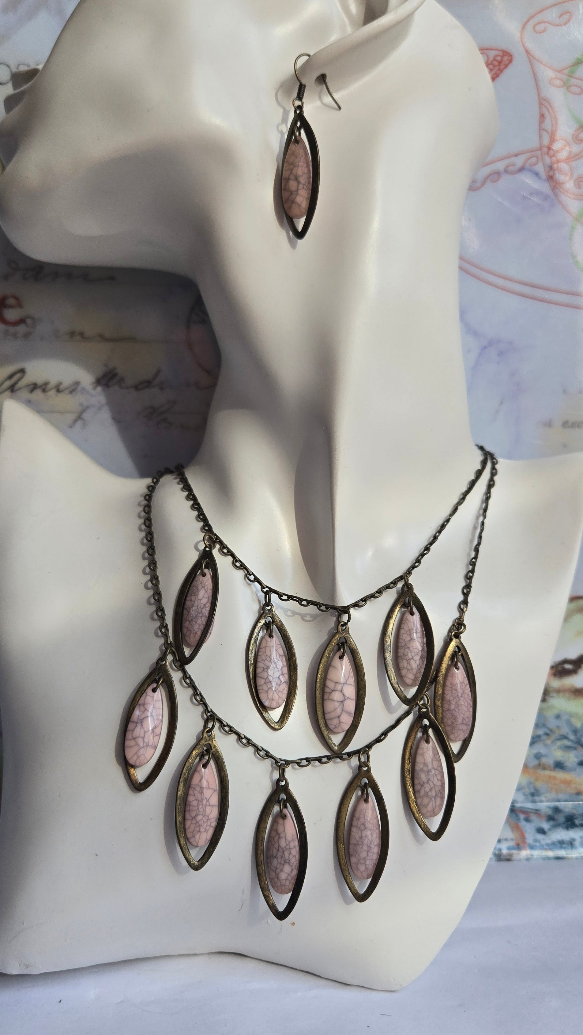 Necklace and earrings set