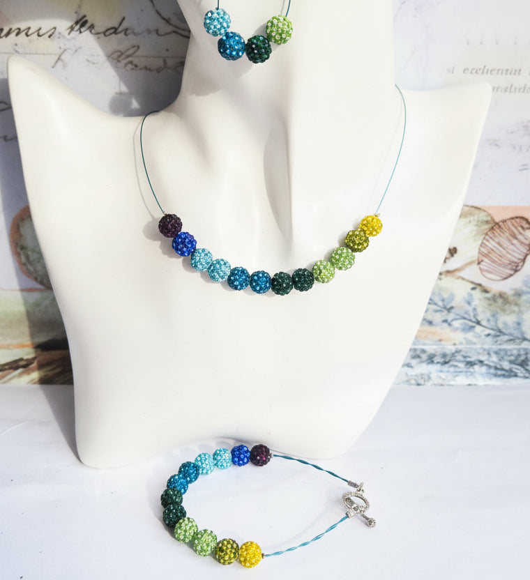 Crystal necklace, bracelet and earrings set
