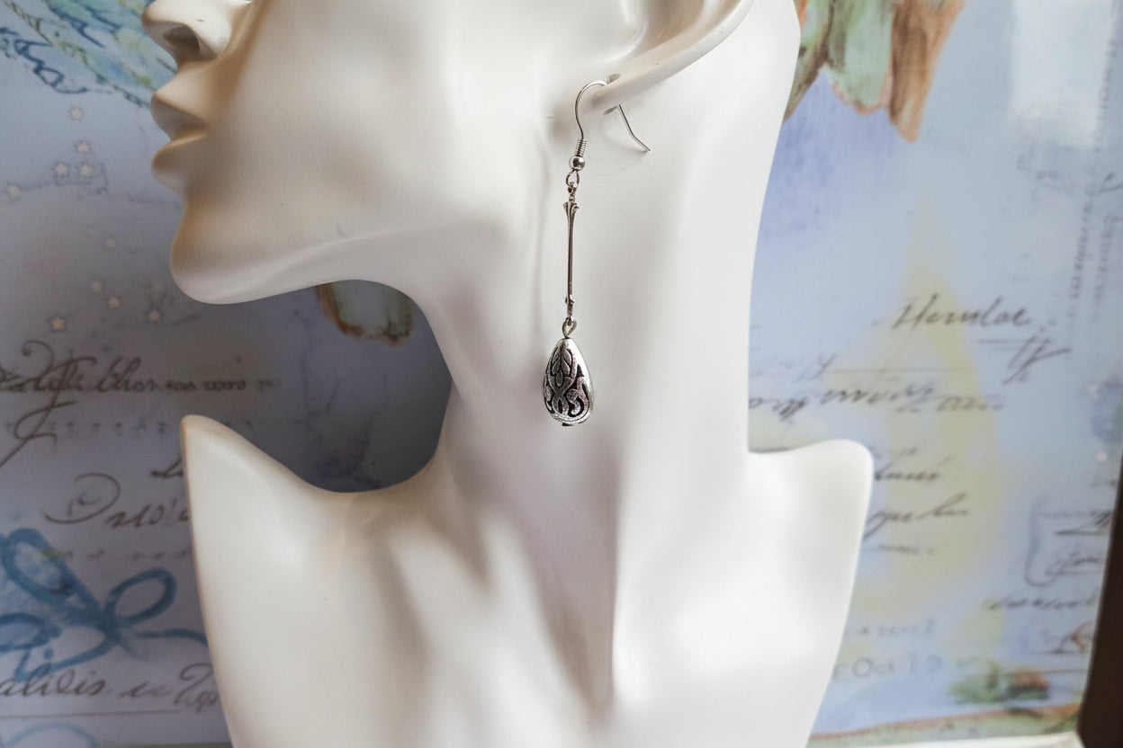 Teardrop earrings